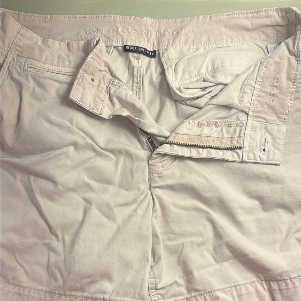 American Eagle Light Khaki Shorts
